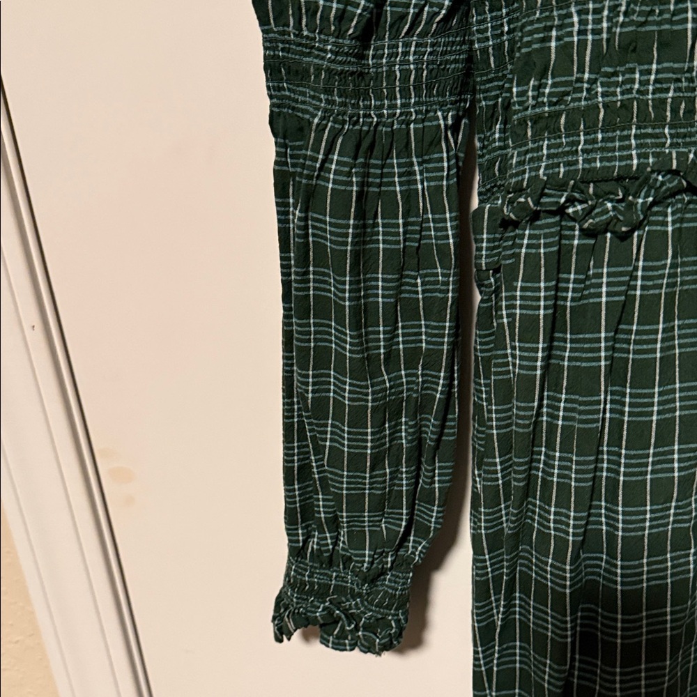 Universal Thread Plaid Long Sleeve Dress in Forest Green - Picture 5 of 10